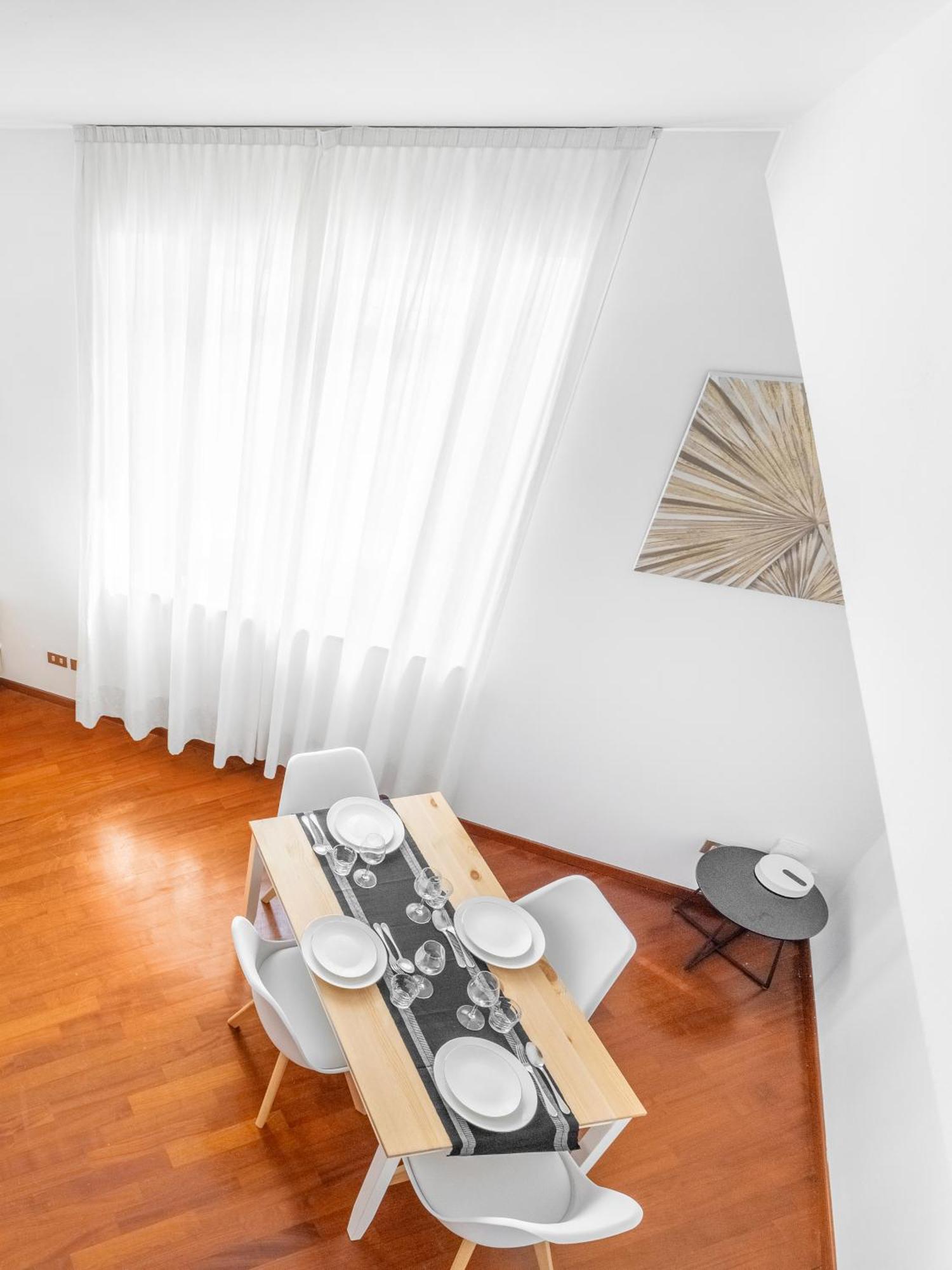 Central Luxurious Apartment Duomo A/C-Wi-Fi Free Мілан Екстер'єр фото