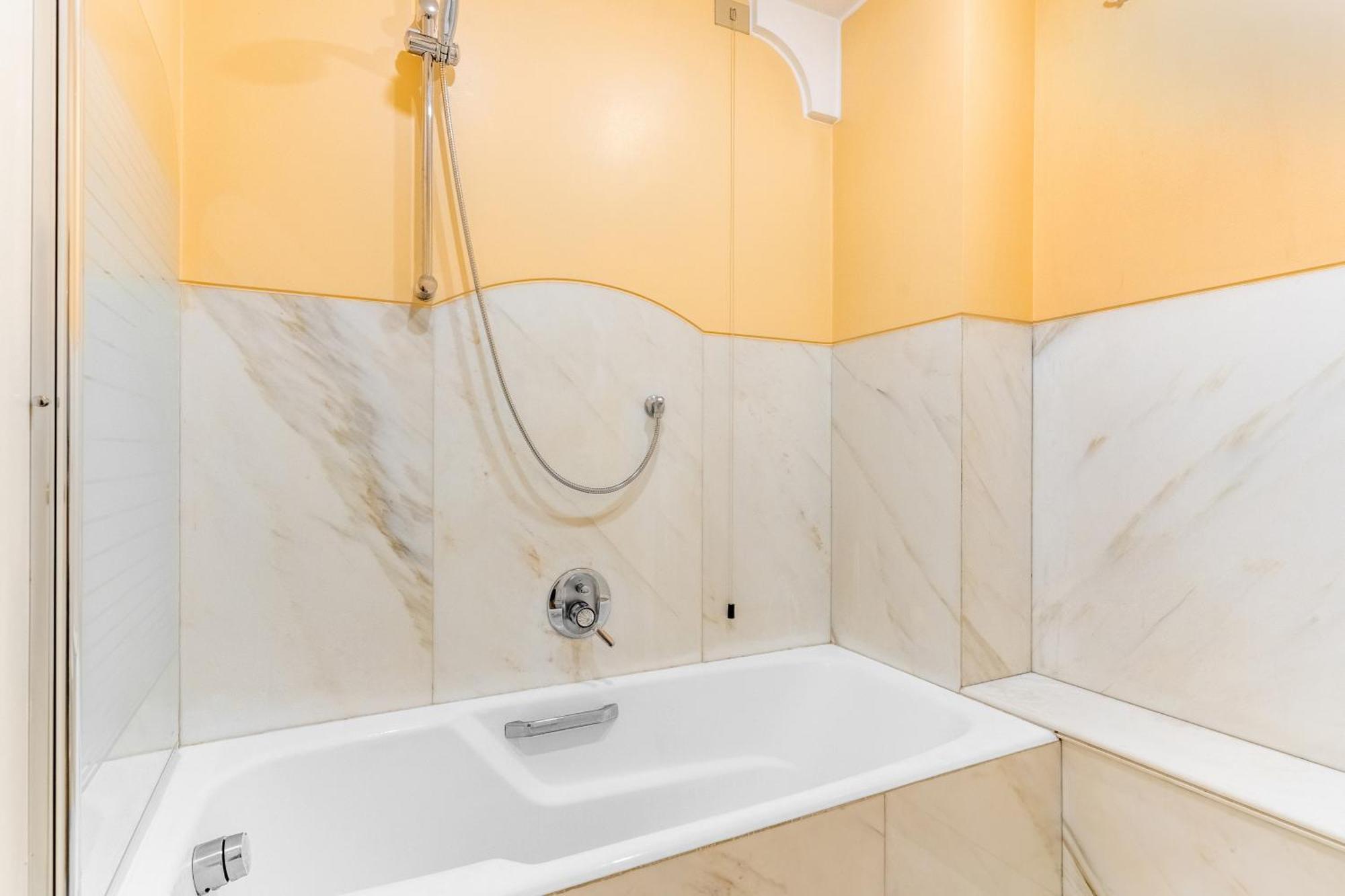 Central Luxurious Apartment Duomo A/C-Wi-Fi Free Мілан Екстер'єр фото